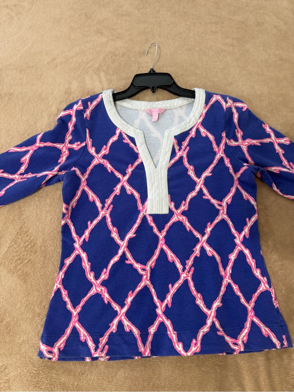 Lilly Pulitzer Palms Up Coral Lattice Split Neck Pullover Top Blue Pink L
